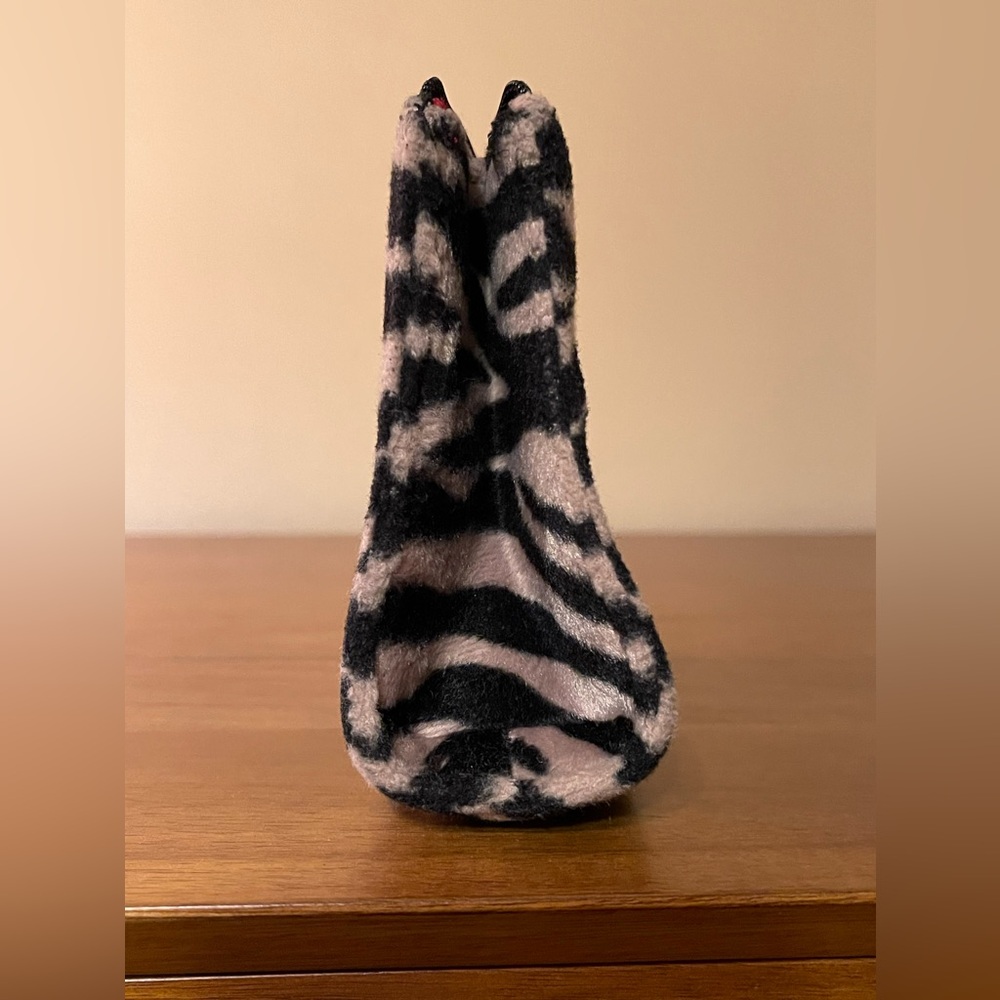 Kate Spade, Vintage Fuzzy Faux Fur Animal Print Pouch - Picture 9 of 12